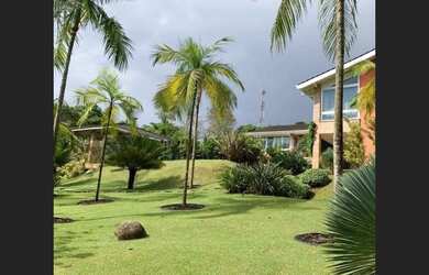 Imagem: A casa em condomínio está localizado em Atibaia, SP à venda