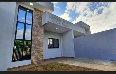 Imagem: A casa possui 2 Dormitórios, 1 Suíte, 2 Banheiros, 60m² de