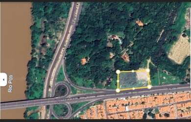 Imagem: O terreno possui 10.500m² de Área e está localizado em Teresina