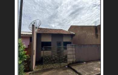 Imagem: A casa possui Imóvel de leilão e está localizado em Florestópolis