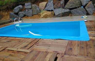 Imagem: A chácara possui 1 Dormitório, 1 Banheiro, 6.000m² de Área