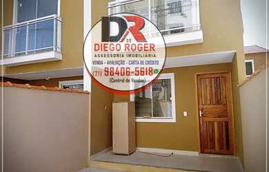 Imagem: A casa em condomínio possui 2 Dormitórios, 2 Banheiros, Acomodam