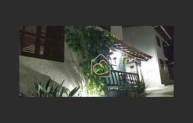 Imagem: A casa em condomínio possui 3 Dormitórios, 1 Suíte, 2 Banheiros