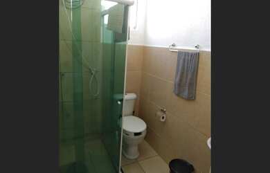 Imagem: O apartamento possui 2 Dormitórios, 1 Banheiro, Acomodam 4