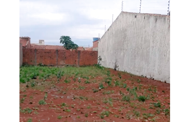 Imagem: O terreno possui 1.500m² de Área e está localizado em Antônio