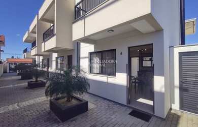 Imagem: Sobrado mobiliado à venda na Praia do Sonho, Palhoça/SC