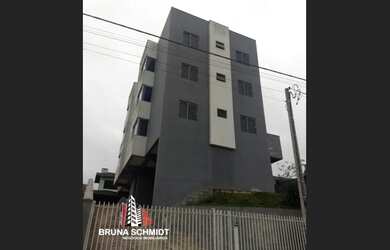 Imagem: O apartamento possui 2 Dormitórios, 1 Banheiro, Acomodam 4