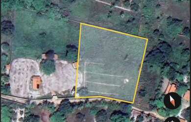 Imagem: O terreno possui 20000m² de Área, 10000m² de Área Privada