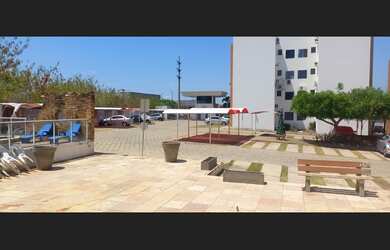 Imagem: O apartamento possui 2 Dormitórios, 1 Suíte, 1 Banheiro, 1