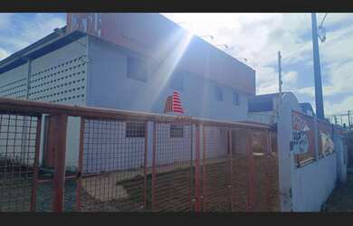 Imagem: O depósito possui 3 Banheiros, 4.500m² de Área e está localizado