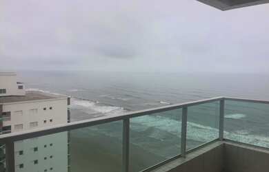 Imagem: O apartamento possui 2 Dormitórios, 1 Suíte, 2 Banheiros