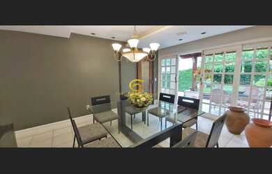 Imagem 8: Casa em Fradinhos. 447m² de Área Privada, 4 Vagas na garageme3 Dormitórios