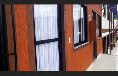 Imagem: O apartamento possui 1 Dormitório, 1 Banheiro, 1 Vaga na garagem