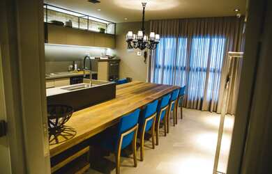 Imagem: O apartamento possui 3 Dormitórios, 3 Suítes, 2 Vagas na garagem