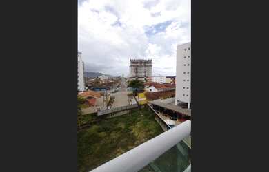 Imagem: O apartamento possui 2 Dormitórios, 1 Suíte, 2 Banheiros