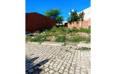 Imagem: O terreno possui 700m² de Área e está localizado em Filadélfia