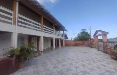 Imagem: A casa possui 5 Dormitórios, 2 Suítes, 2 Banheiros, 4 Vagas