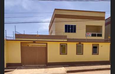 Imagem: A casa possui 4 Dormitórios, 2 Suítes, 4 Banheiros, 2 Vagas