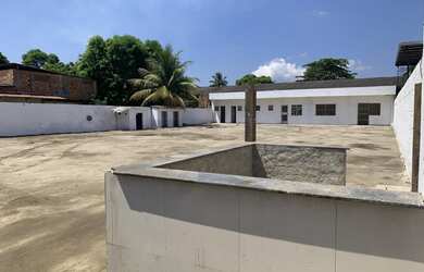 Imagem: O depósito possui 2 Banheiros, 1000-0m² de Área e Direto