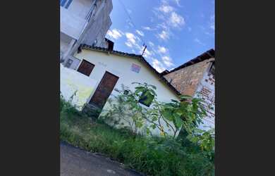 Imagem: A casa possui 145m² de Área, 55.000m² de Área Privada, Direto