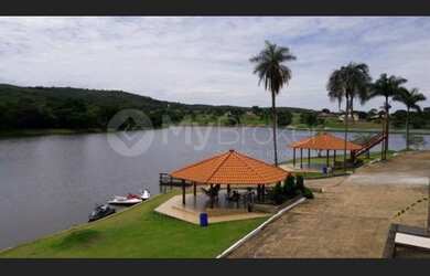 Imagem: O terreno possui 4.568m² de Área, Imóvel novo e está localizado