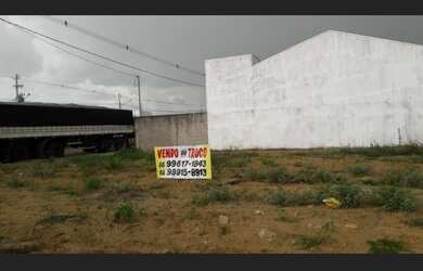 Imagem: O terreno possui 325m² de Área e está localizado em Jardim