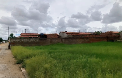 Imagem: O terreno possui 900m² de Área e está localizado em Jacobina