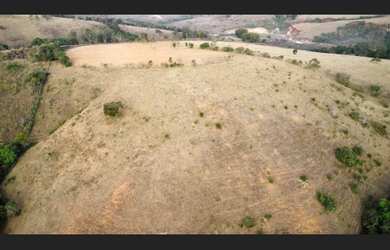 Imagem: A fazenda está localizado em Oliveira, MG à venda por