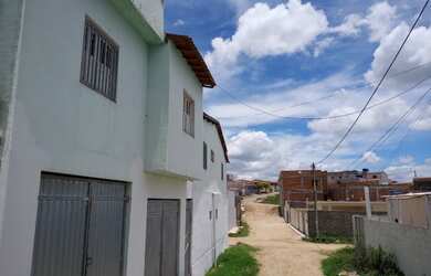 Imagem 13: Casa na Rua Joana Angélica 1 andar 4 quartos, 2 banheiros, sacada, garagem