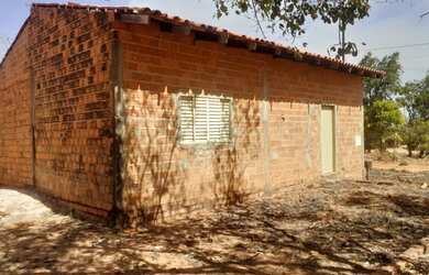 Imagem: A casa possui 2 Dormitórios, 1 Banheiro e Direto com o proprietário