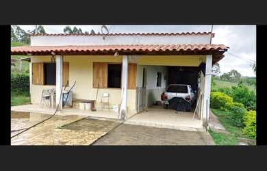 Imagem: A fazenda está localizado em São Tiago, MG à venda por