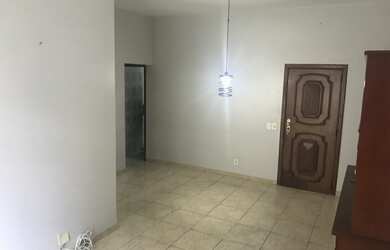 Imagem 14: Tijuca rua Garibaldi Oportunidade 2 Qts garagem