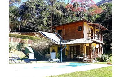 Imagem: A casa em condomínio à venda possui 4 Dormitórios, 3 Suítes