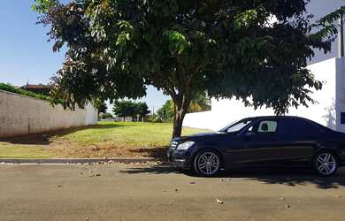 Imagem: O terreno possui 518m² de Área, Imóvel novo e está localizado