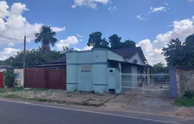 Imagem: A casa em condomínio possui 5 Dormitórios, 5 Suítes, 5 Banheiros