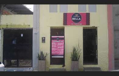 Imagem: A casa possui 5 Dormitórios, 2 Banheiros e 320m² de Área