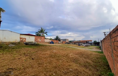 Imagem: O terreno possui 750m² de Área e está localizado em Campo