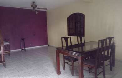 Imagem: A casa em condomínio possui 3 Dormitórios, 1 Suíte, 2 Banheiros