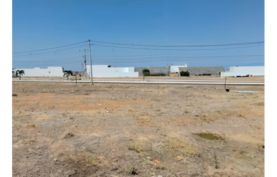 Imagem: O terreno possui 600m² de Área e está localizado em Campo