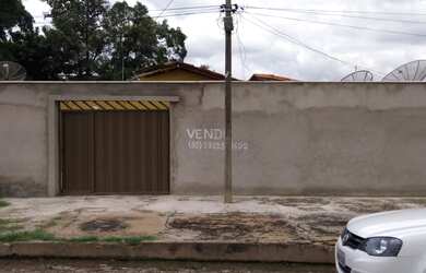 Imagem: O terreno possui 465m² de Área, 429m² de Área Privada e