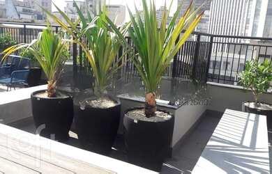 Imagem: O apartamento possui 1 Dormitório, 1 Banheiro, 1 Vaga na garagem