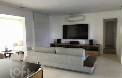 Imagem: O apartamento possui 3 Dormitórios, 3 Suítes, 4 Banheiros