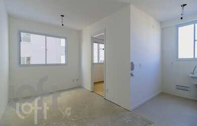 Imagem: O apartamento possui 2 Dormitórios, 1 Banheiro e 34m² de Área