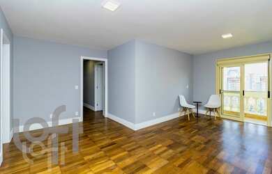 Imagem: O apartamento possui 3 Dormitórios, 1 Suíte, 2 Banheiros