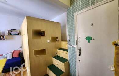 Imagem: O apartamento possui 1 Dormitório, 1 Banheiro e 32m² de Área