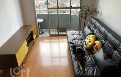 Imagem: O apartamento possui 2 Dormitórios, 1 Suíte, 2 Banheiros