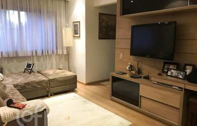 Imagem: O apartamento possui 4 Dormitórios, 3 Suítes, 4 Banheiros