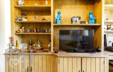 Imagem 2: Apartamento à venda em Morumbi com 320 m², 3 quartos, 1 suíte, 4 vagas