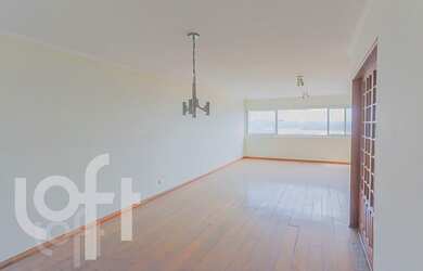 Imagem: O apartamento possui 3 Dormitórios, 3 Suítes, 4 Banheiros