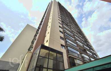 Imagem: O apartamento possui 2 Dormitórios, 1 Suíte, 2 Banheiros